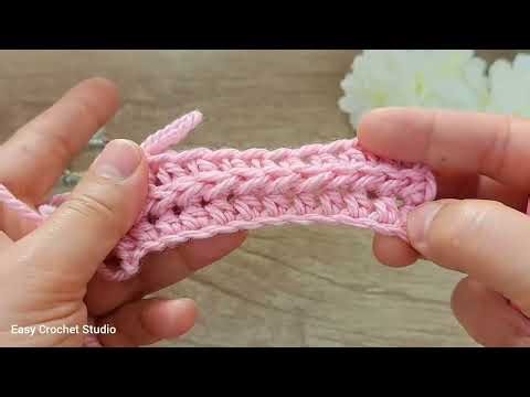 Everyone Is Making This Crochet Blanket!