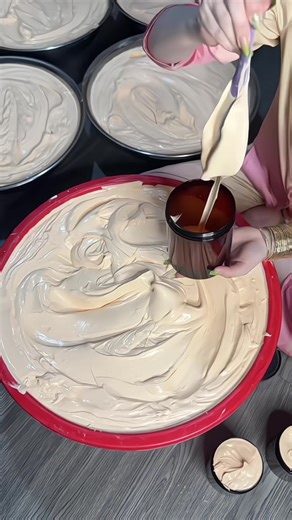 📩 Order Now on WhatsApp: 📲 0347 31_23_642 ​📲 0347 72_20_130 ​📲 0343 08_85_409 📲0307 45_21_859 ​✨ Zafarani Whitening Cream – No. 1 Skin Whitening Solution ✨ ​Kya aap Pakistan ki Best Whitening Cream talaash kar rahe hain? Hamari Zafarani Whitening Cream aapki skin ko degi instant glow aur gori rangat! ​🌟 Hamari Cream Ki Khusoosiyat: ​Instant Whitening: Rangat ko fori gora aur saaf banaye. ​Dark Spots Removal: Chaiyan aur purane nishan khatam kare. ​Natural Ingredients: Asli Zafran (Saffron)