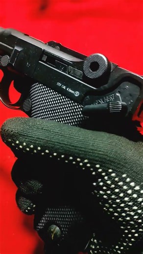 The Luger pistol's secret advantage #weapons #comparison #firearms #military