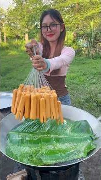 Cook stir fried hot dog noodle and eat recipe