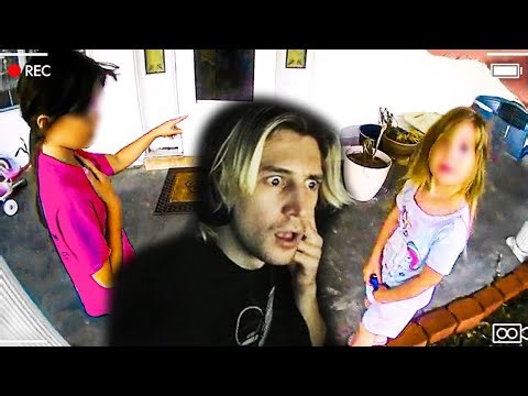 Daughters Lead Police To Mother's Dead Body | xQc Reacts