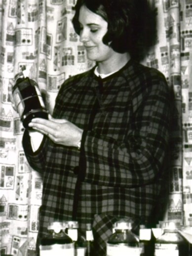 Did you know: we used to collect glass in bottles? #ThrowbackThursday