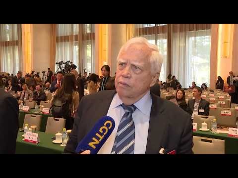 Nobel laureate hails Premier Li's speech as outstanding economic model