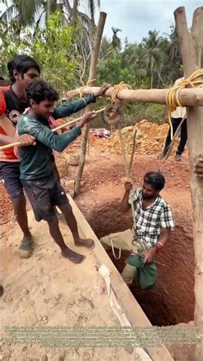 Descending by Rope: How Rural Workers Safely Capture Snakes Deep Inside a Well