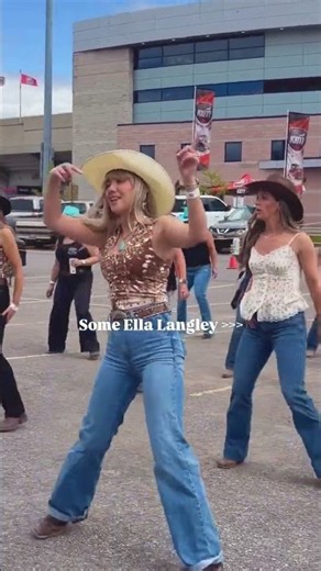 Country line dancing in 2026 to Ella Langley’s “Choosin’ Texas”