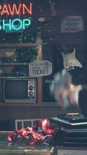 #english #movie #shortvideo #shows #scene #cutscene #alien #cutscenes #faking #city #shopping