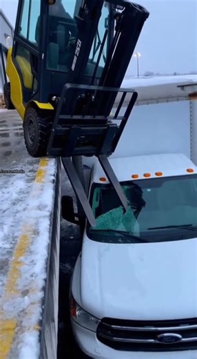 Forklift Tips Off Dock, Driver Leaps to Safety 🚜💥