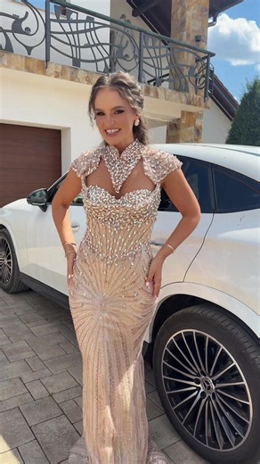 GIA Fashion collection review | Romanian boutique outfits