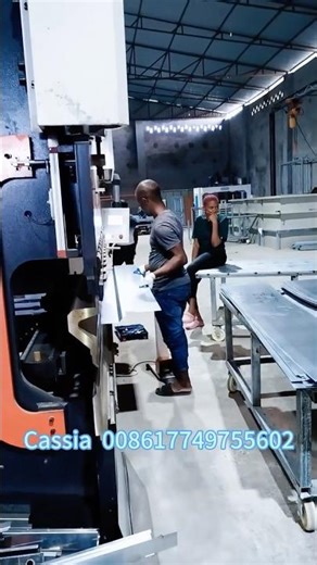 metal door manufacturing process #metal #doors #machine #bending #factory #doors #steeldoor #steel
