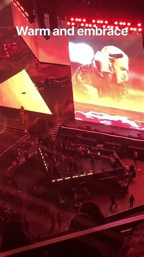 Chris Brown WE (Warm Embrace)The R&B Tour Starring Usher Raymond and Chris Brown MetLife stadium#