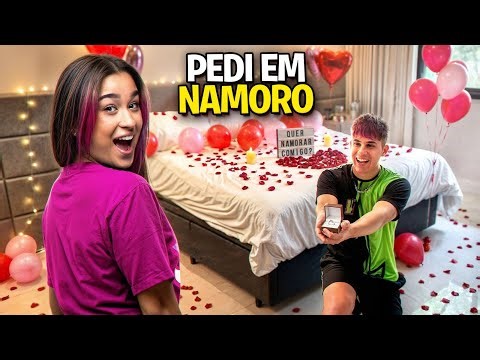 PEDI A MINHA MAIOR INIMIGA EM NAMORO *ela aceitou?