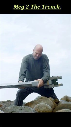 Meg 2: The Trench (2023) | Jason’s Most Savage Moment 🔥 A Wing Strike Ends the Monster