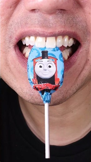 ASMR | Thomas & Friends Crunchy Chocolate Lollipops | Can You Name the Character? 😳 #ASMR