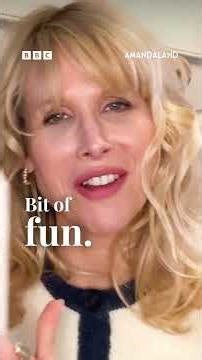 What’s in my bag ft. Amanda 👜 - BBC