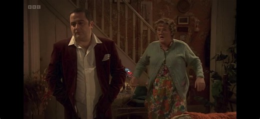 Mrs Brown's Boys: Gaston Argues, Agnes Headbutts & Cathy Breaks Up