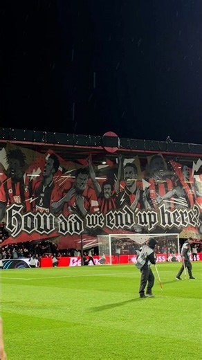 ‘How did we end up here?’ 🤣 Bournemouth with an incredible tifo ahead of AC Milan #UEL #Bournemouth