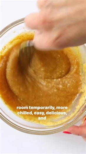 Comment recipe and I’ll send you this Baked Ham with Brown Sugar Mustard Glaze or see full recipe below! 👇 I share the stories of my mom’s rare form of dementia in hopes of making others feel less alone. 💜 Instagram tends to be the “shiny side of life” but everyone is secretly fighting their own battles. For me, cooking my mom’s recipes for her gives me great joy and hope. Afterall, this holiday season we can all use a little more hope and joy. 🍯 My mom would always make this ham at the begin