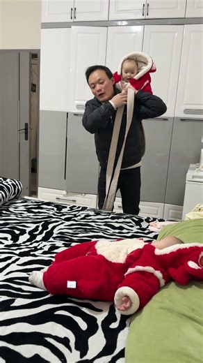 Being a dad for the first time, I'm so busy every day! #DadTakingCareOfKids #Twins #