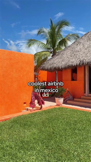 one of the reasons i love @airbnb so much. you get to experience places you probably would’ve never gotten to see otherwise 💛 finally can scratch this one off my bucket list