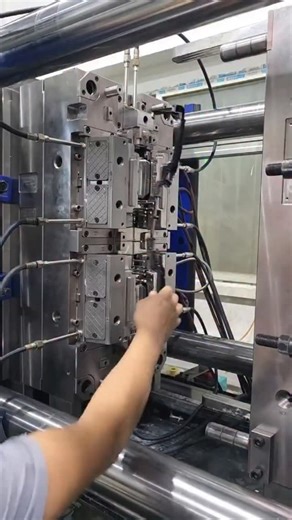 kris_molding on Instagram: "Electronic chassis injection mold test"