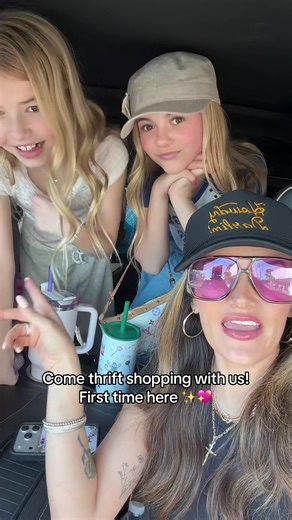 Amazing Y2K Finds at Thrift Store!