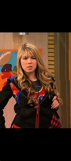 This iCarly episode was insane 😂 #icarly #nickelodeon #icarlyrecap
