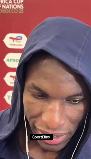 Nicolas Jackson réagit après le match nul contre la RDC