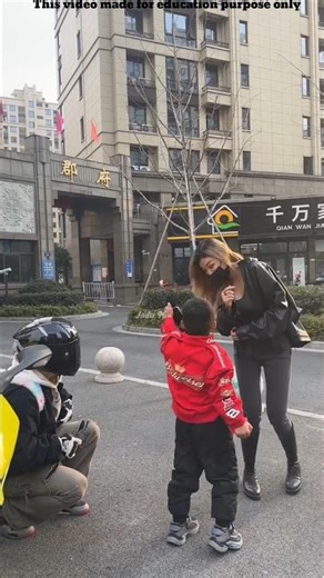 छोटा भाई अपनी बहन का फोन छीन लेता है#Raider#Raiding#china#new#bride#ytshortvideo