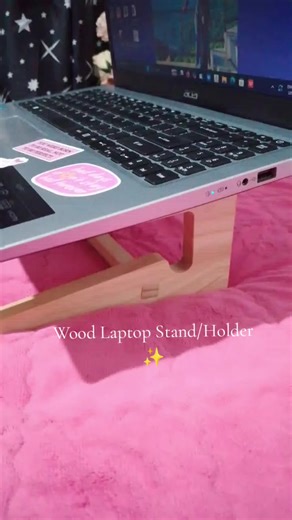 Wood Laptop Stand/Holder: Gamit Na Gamit!