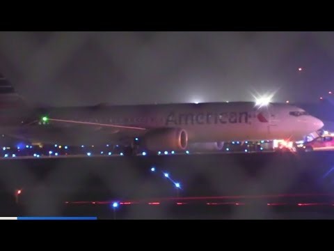 American Airlines flight that departed MIA lands in Chicago with flat tires