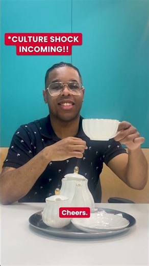 US reporter tries tea for the first time