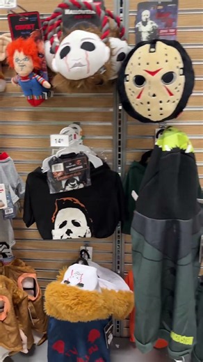 Halloween 2026 Petsmart New Decor Shopping quick look!