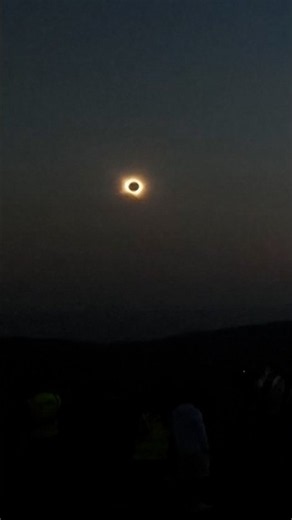 Timelapse video shows total solar eclipse in Spain