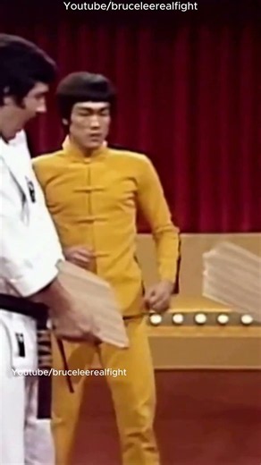 Bruce Lee’s Powerful Kicks Shocked a Karate Black Belt