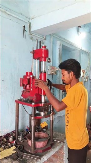 Precision Engineering: Boring an Engine Cylinder 🛠️Mechanical Magic: Engine Boring at Work