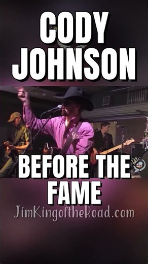 🔥🤠 CODY JOHNSON BEFORE THE FAME! — “I Don’t Care About You” LIVE in Jasper, Texas! 🎸🎤 #Shorts