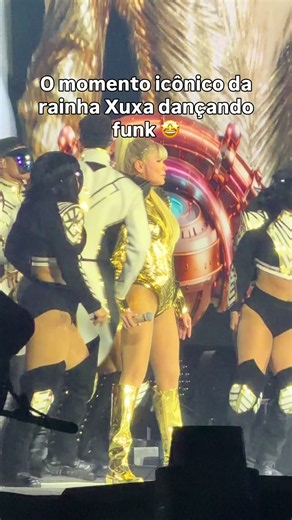 Xuxa dançando funk no show “O Último Voo Da Nave” em Curitiba me quebrou… Perfeita!! #xuxa #xuxameneghel #oultimovoodanave #curitiba #arenadabaixada