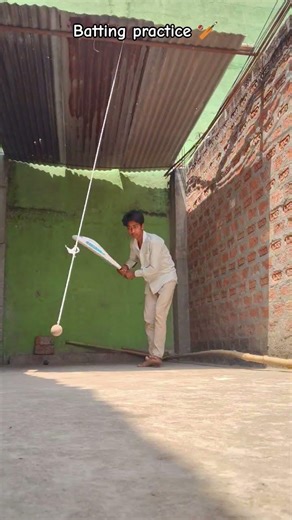 Plastic Bat Se Hanging Batting Practice 😱🏏 | Smart Cricket Training At Home 💪🏠