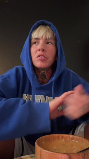 Going Through Christina's Phone: Discord Nudes, Deleted Messages, and What I Found