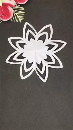 2 Minute paper craft snowflake ideas/easy paper craft snowflake #shorts #viralshort #craft