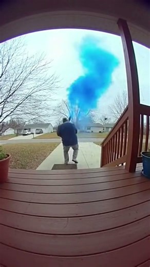Porch Pirate Bait Box Exploding Prank 😱 #PorchPirateRevenge #PorchPiratesCaught #PorchPirateTrap