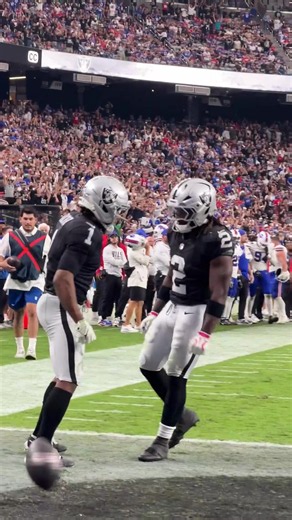 Tre bien — T.J. Tucker touchdown highlights BUF vs LV