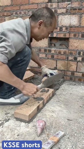 First Brick Laying: Get It Perfect 🧱📏 #Bricklaying #MasonrySkills #ConstructionTips