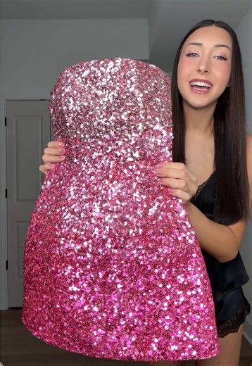 trying on my dream new years eve dress @Poshmark #poshmarkpartner | new year's eve outfit