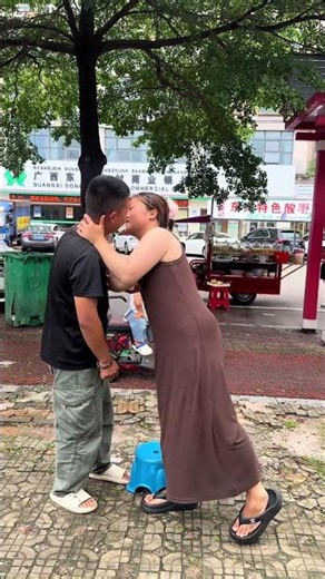 Being a good person isn't easy #Unexpected #FunnyVideo #LaughEveryTimeYouWatchIt