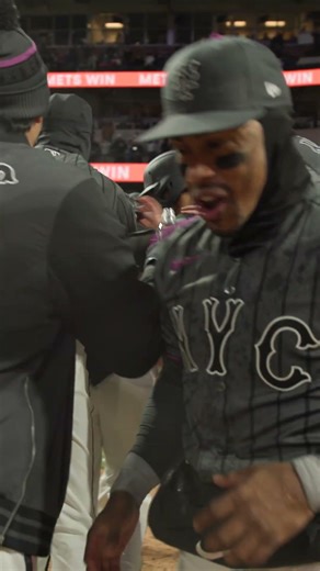 Luis Robert Jr. Walk-off home run. Absolute cinema.