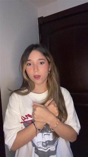 Video de acheli (@ashleymeendez_) relacionado con “Sign Language”
