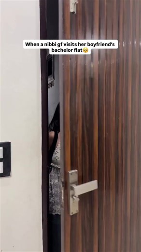 Boyfriend's Bachelor Flat Reaction When Girlfriend Visits | Funny Nibbi Meme