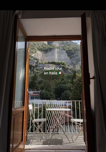 Room Tour en Costa Amalfitana, Italia: Un Panorama Increíble 😍