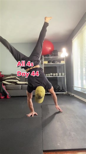 #hand #hands #movement #mobility #strength #wristpain #all4 #allfours #crawl #workout #shoulders #forearm #forearms #handstand #handstand #crawling #fypシ゚viral